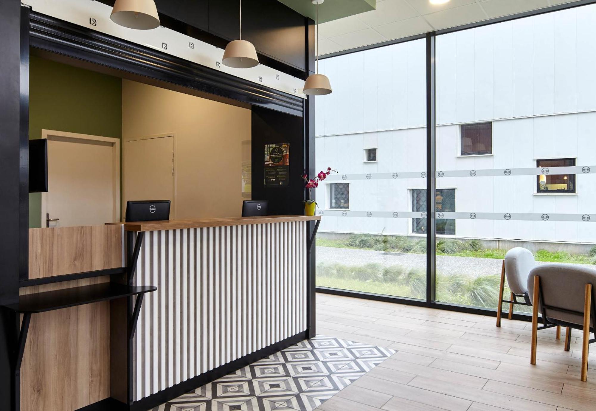 B&B Hotel Cergy Saint Christophe Luaran gambar